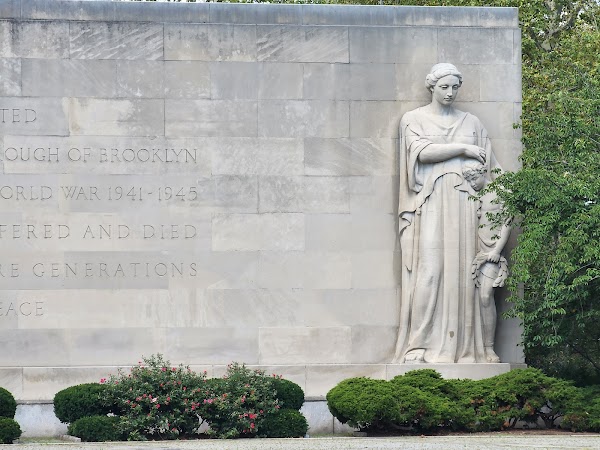 Brooklyn War Memorial grounds