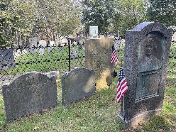 Burial Hill grounds