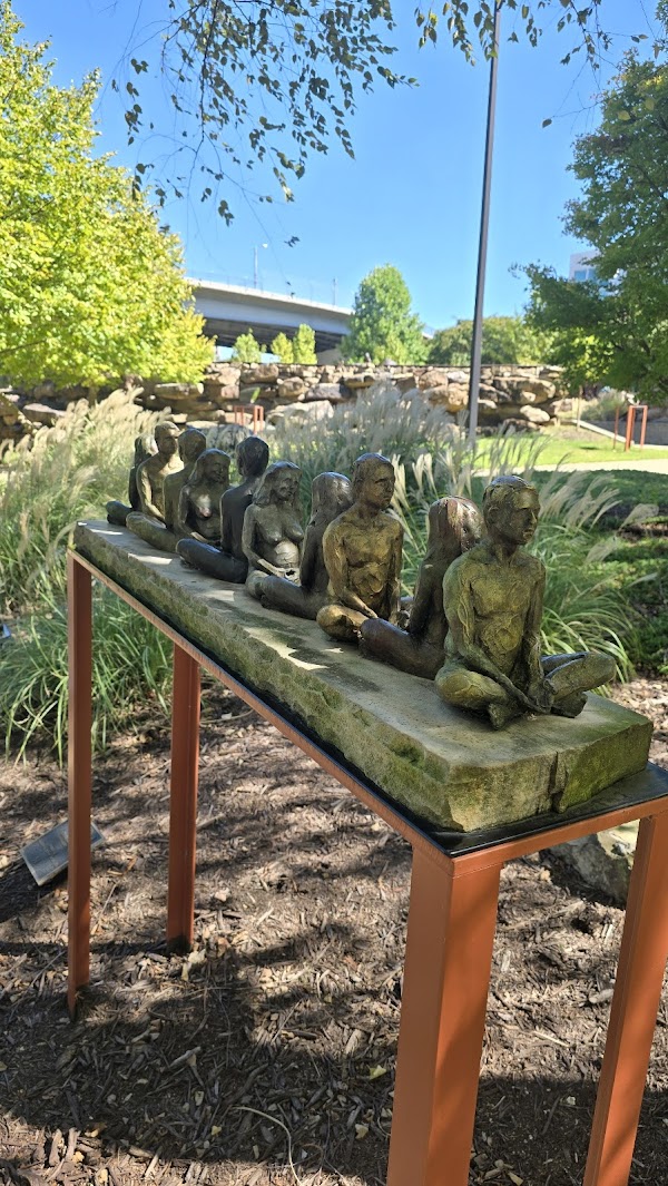 Bushy Memorial grounds
