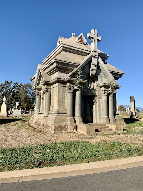 Calvary Cemetery and Mortuary grounds