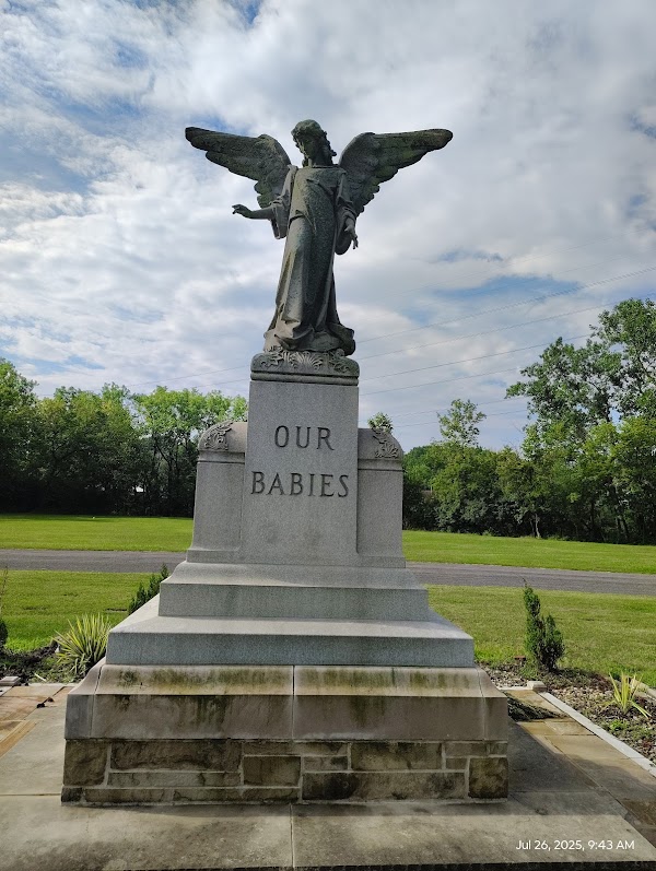Calvary Cemetery grounds