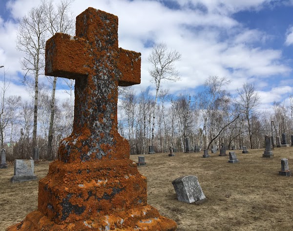 Calvary Cemetery Duluth grounds