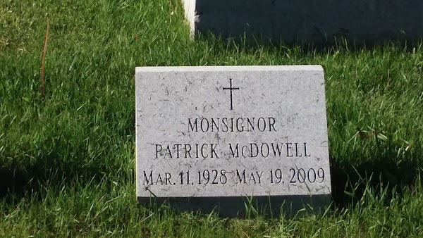 Calvary Cemetery Duluth grounds