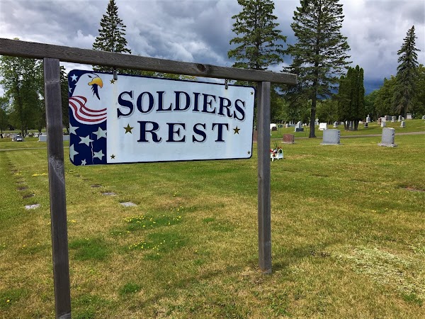 Calvary Cemetery Duluth grounds