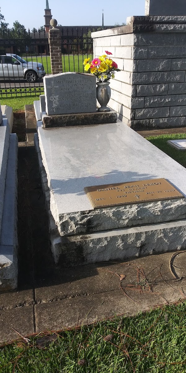 Calvary Cemetery grounds