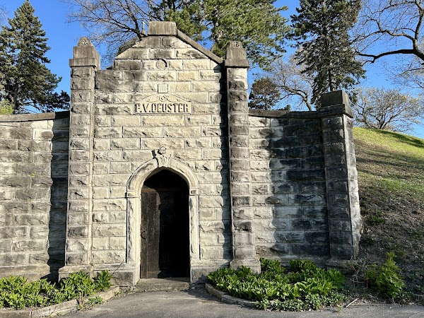 Calvary Cemetery & Mausoleum grounds
