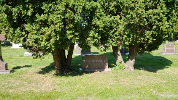 Calvary Cemetery grounds