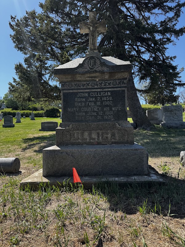 Calvary Cemetery grounds