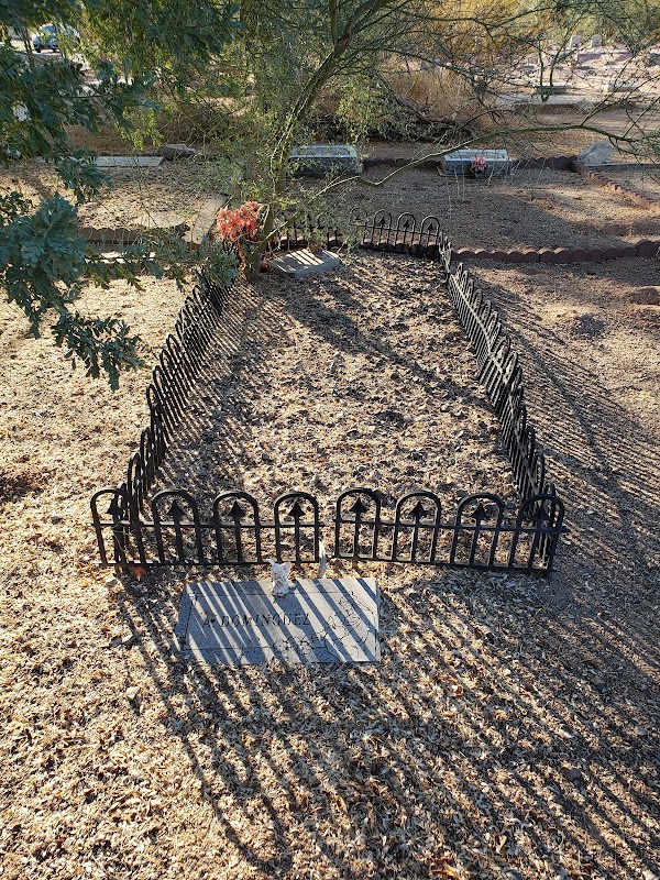 Camelback Cemetery grounds