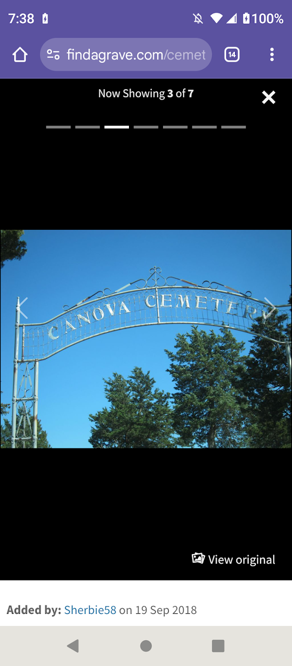 Canova Cemetery grounds