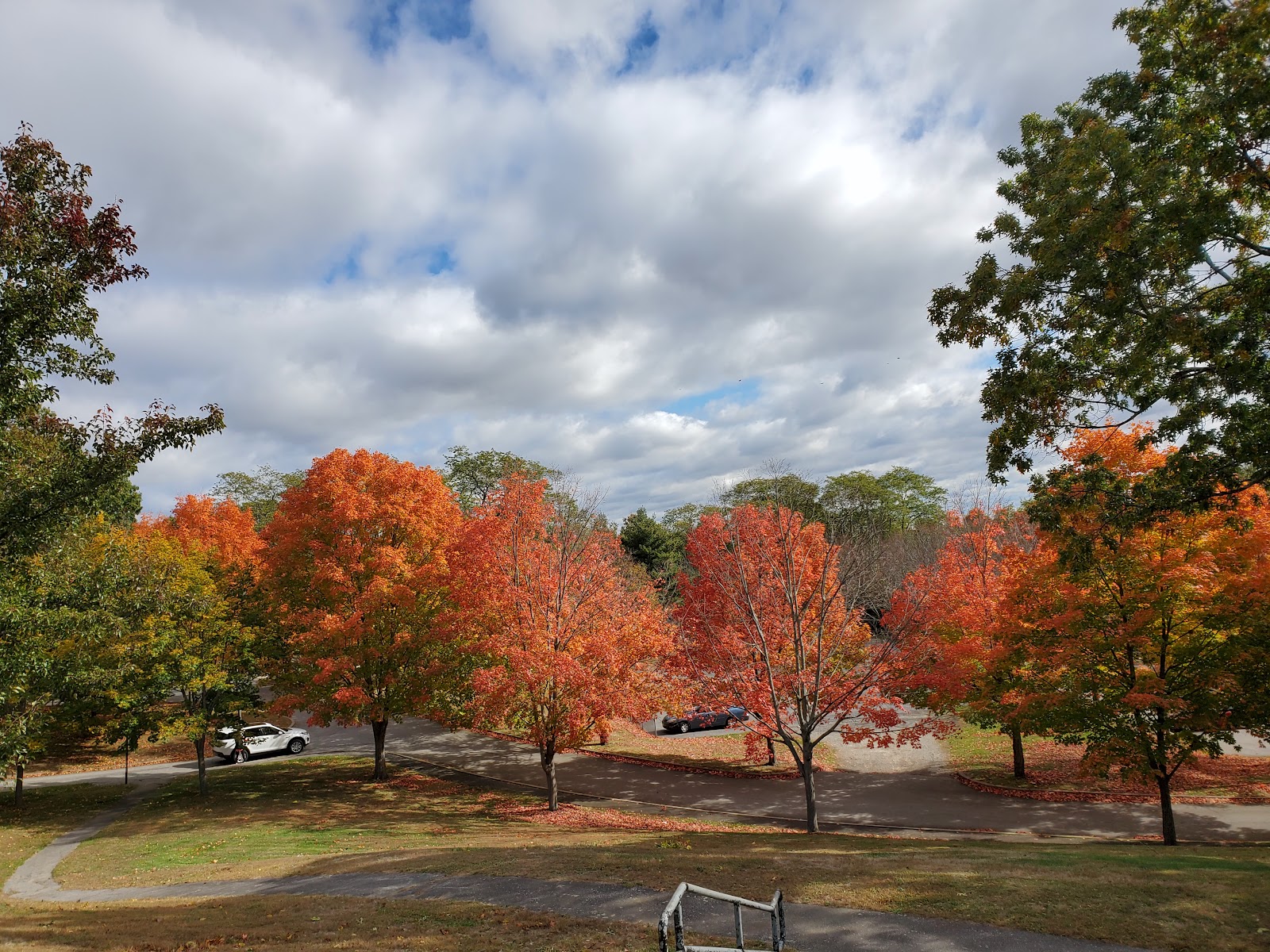 Captain Stephen Olney Memorial Park cemetery grounds and headstones