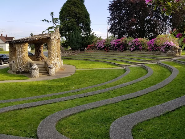 Causland Memorial Park grounds
