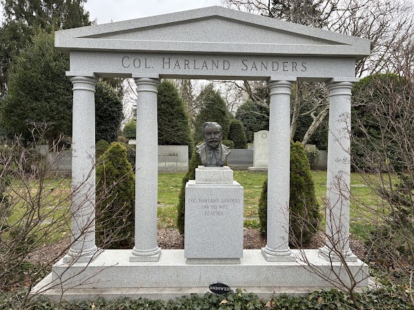 Cave Hill Cemetery & Arboretum grounds