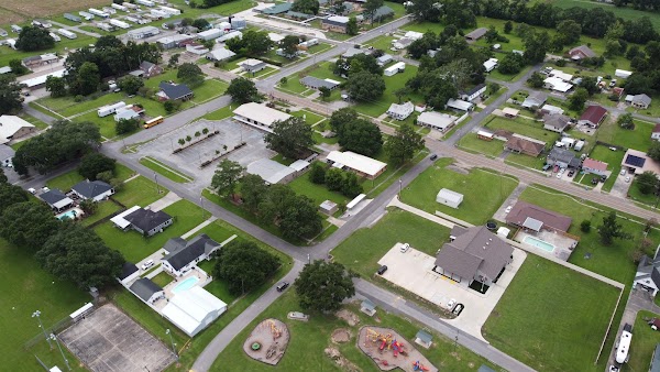 Cecil R. Poche Memorial Park grounds