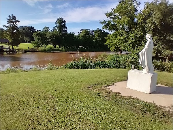 Cecil R. Poche Memorial Park grounds