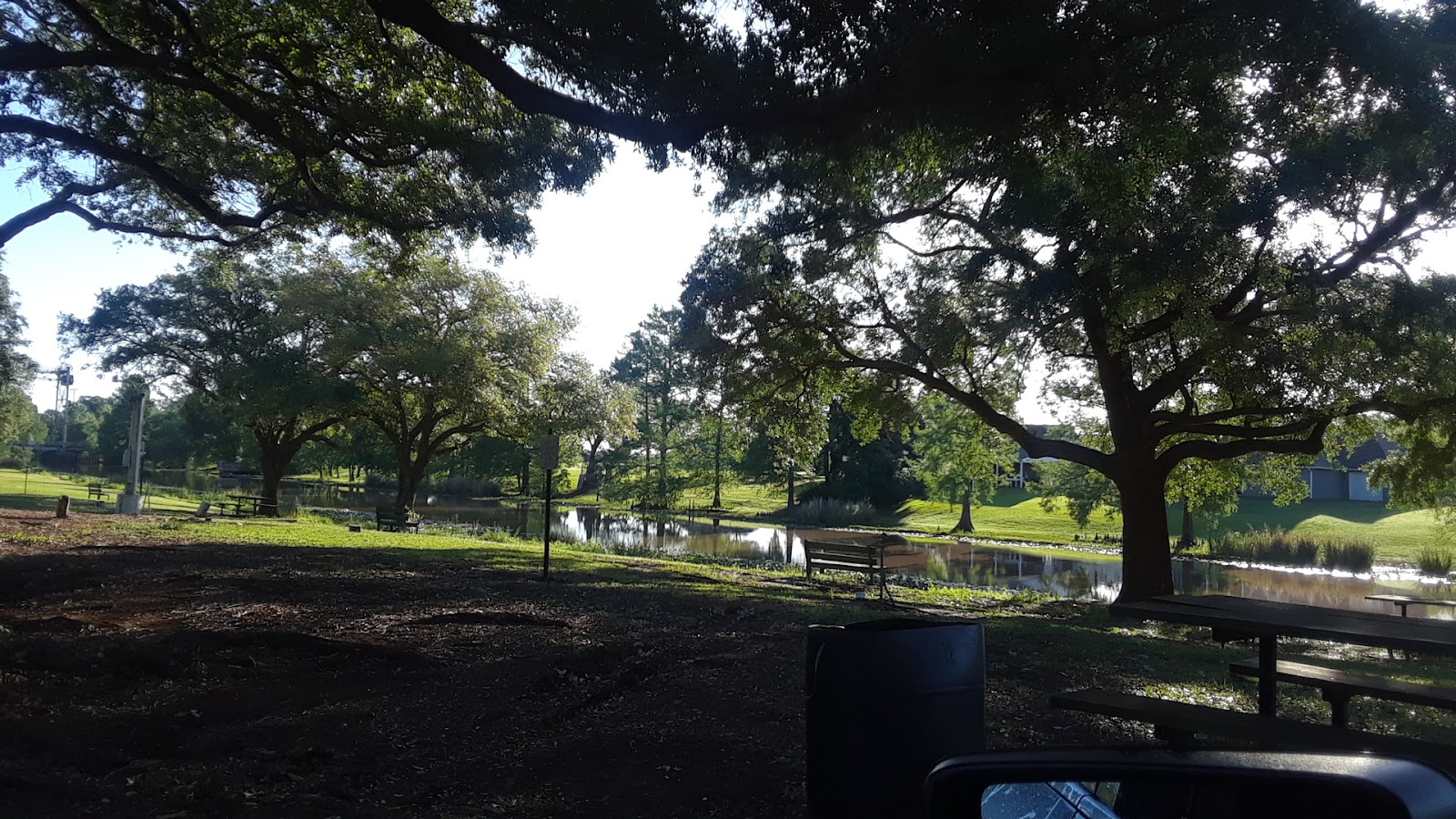 Cecil R. Poche Memorial Park cemetery grounds and headstones