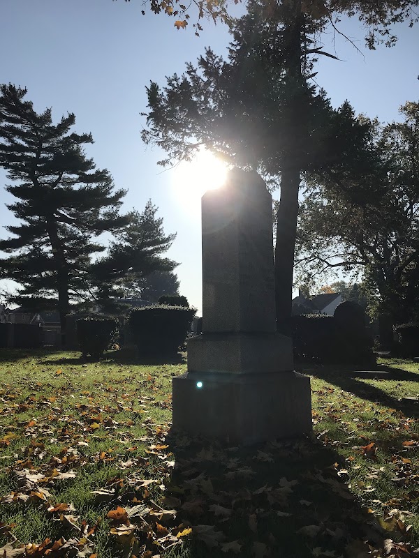 Cedar Grove Cemetery grounds