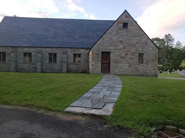 Cedar Grove Cemetery grounds