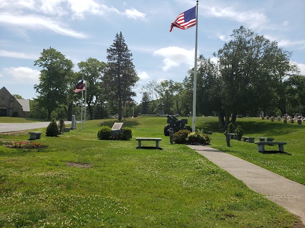 Cedar Grove Cemetery grounds