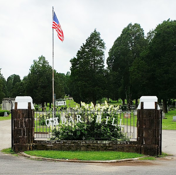 Cedar Hill Cemetery grounds