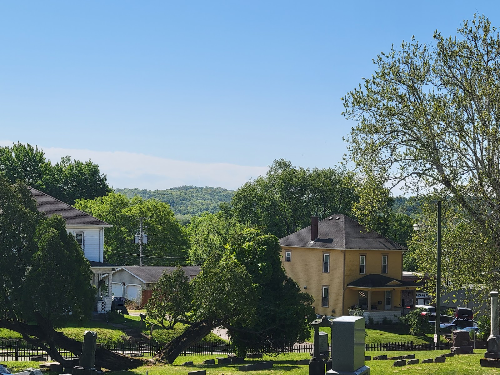 Cedar Hill Cemetery cemetery grounds and headstones