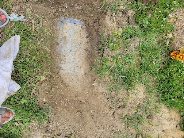 Cedar Park Cemetery grounds