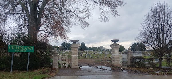 Cedarlawn Cemetery grounds