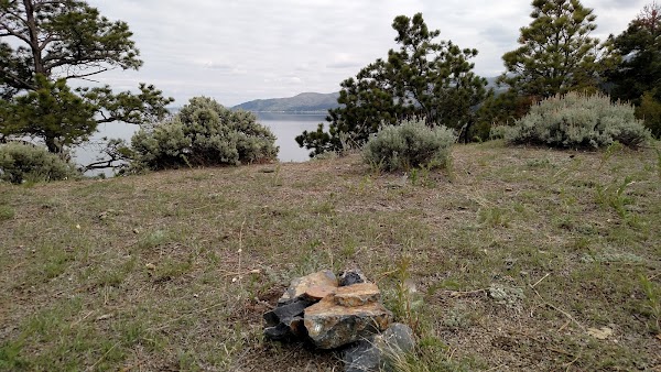 Cemetery Island grounds