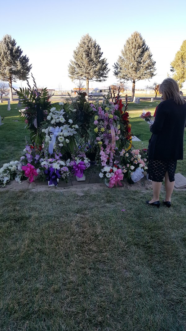 Cemetery Park grounds