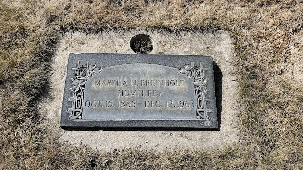 Cemetery Park grounds