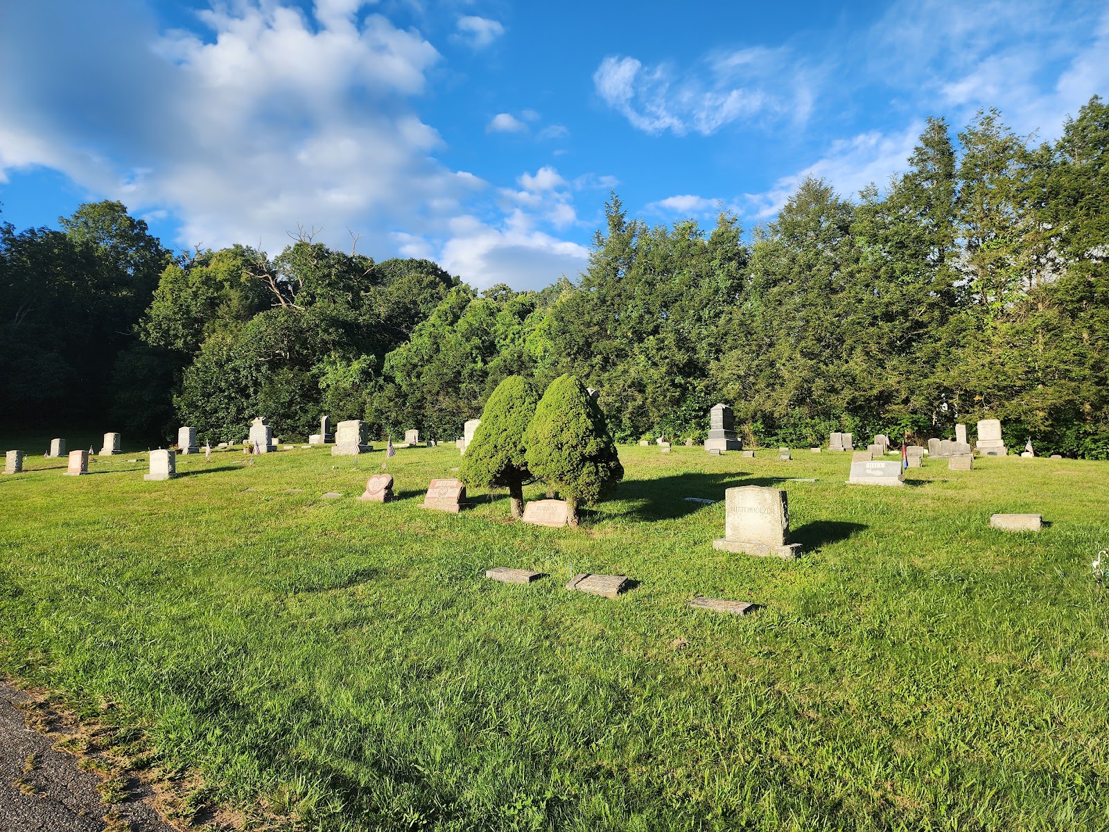 Center Cemetery cemetery grounds and headstones