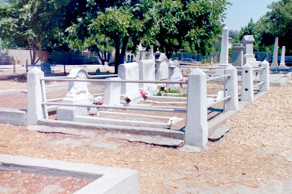 Centerville Pioneer Cemetery grounds
