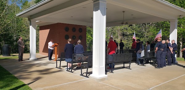 Central Louisiana Veterans Cemetery grounds