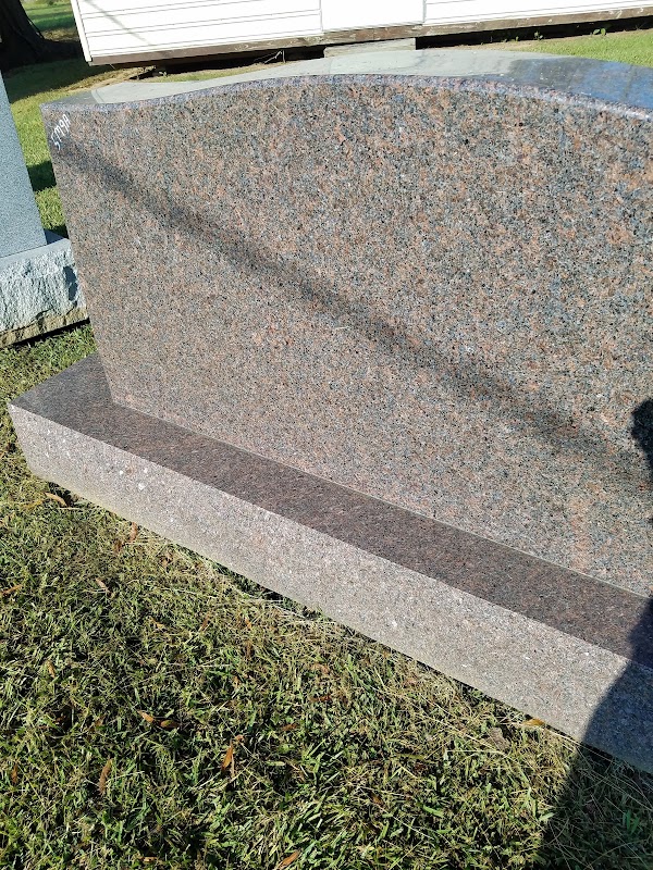 Central Mississippi Monument Company grounds