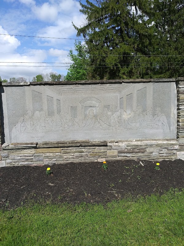Chapel Lawn Memorial Park grounds