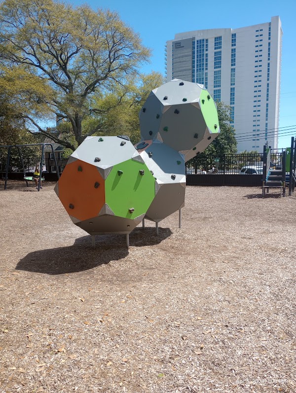 Chapin Memorial Park grounds
