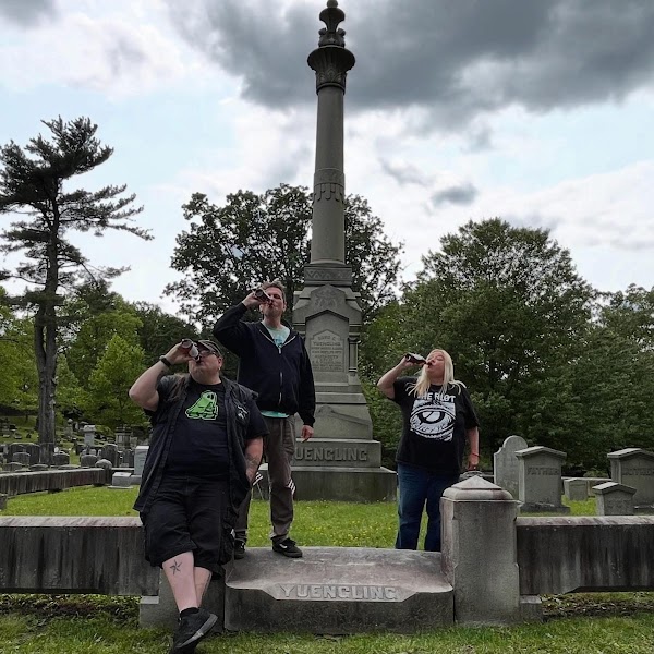 Charles Baber Cemetery grounds