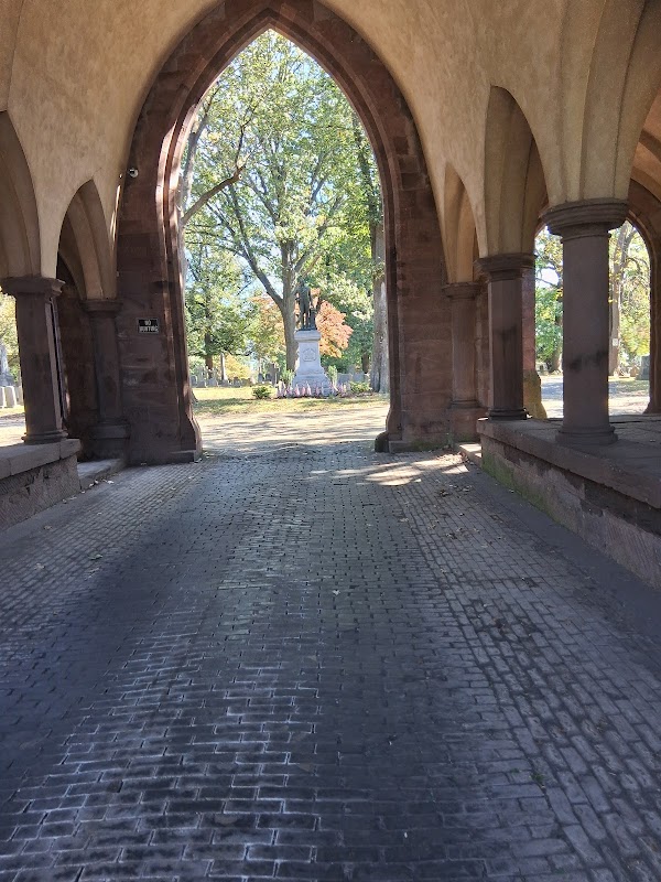 Charles Evans Cemetery grounds