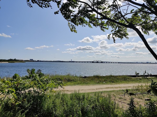 Charles Memorial Park (Gateway National Recreation Area) grounds