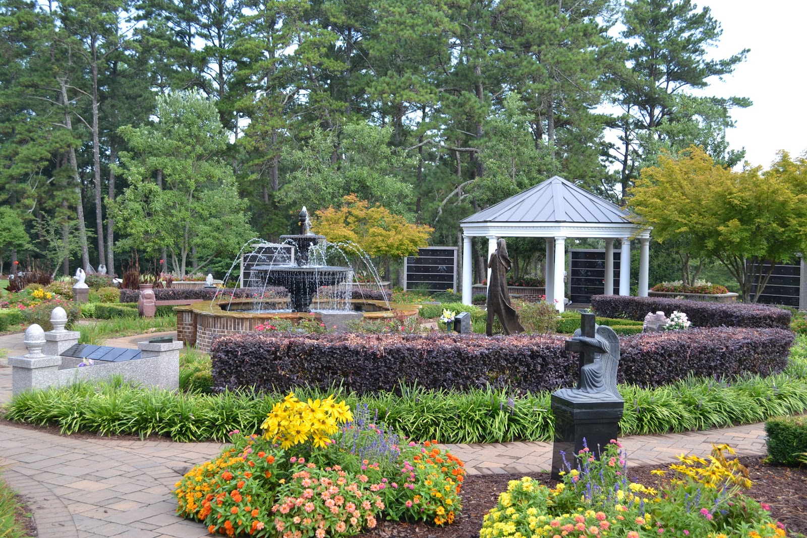 Cheatham Hill Memorial Park cemetery grounds and headstones