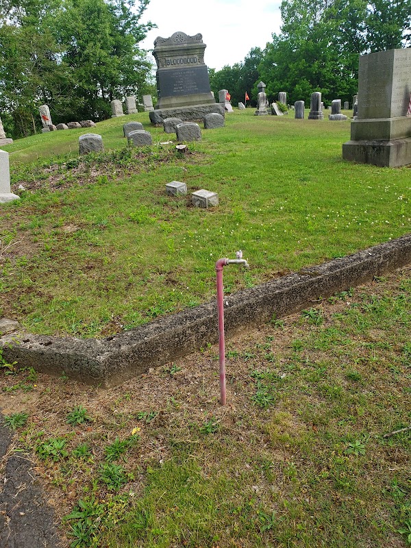 Chestnut Hill Cemetery grounds