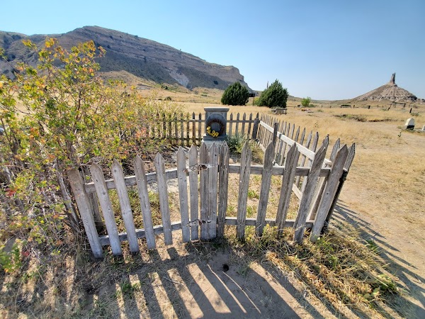 Chimney Rock Cemetery grounds