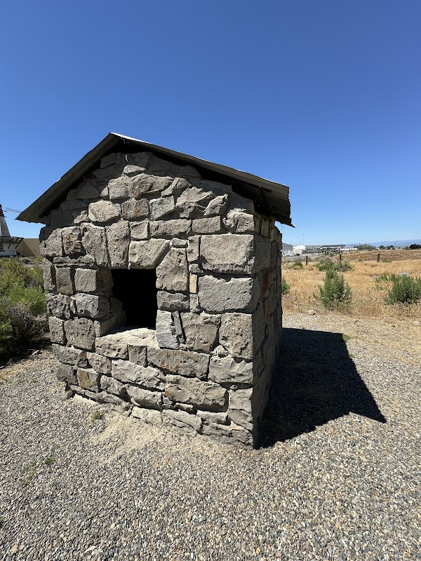 Chinese Cemetery grounds