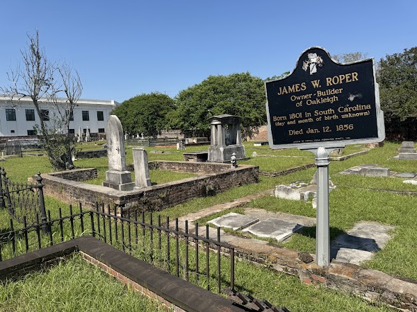 Church Street Grave Yard grounds