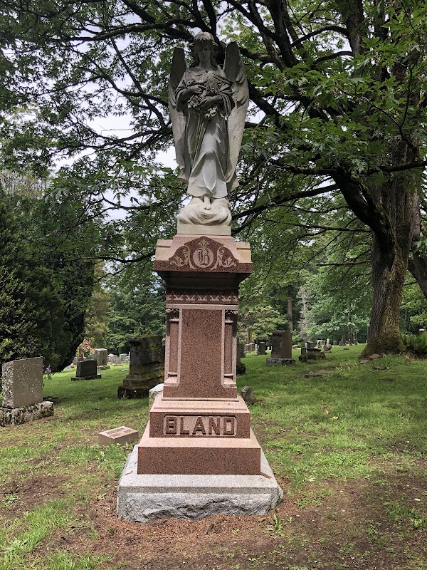City of Bellingham: Bayview Cemetery grounds