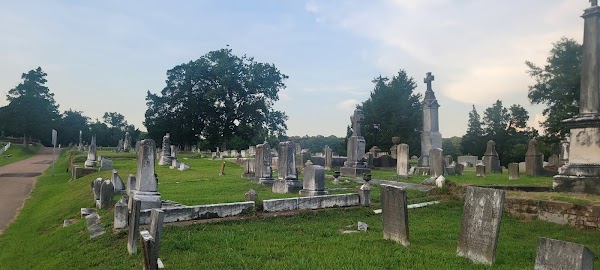 City of Vicksburg Cedar Hill Cemetery grounds