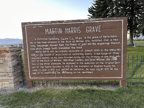 Clarkston City Cemetery grounds