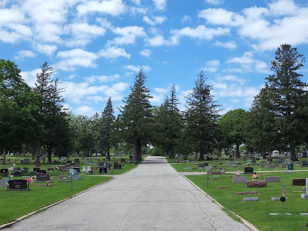 Clear Lake Municipal Cemetery grounds