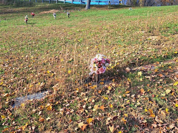 Clinch Valley Memorial Cemetery grounds