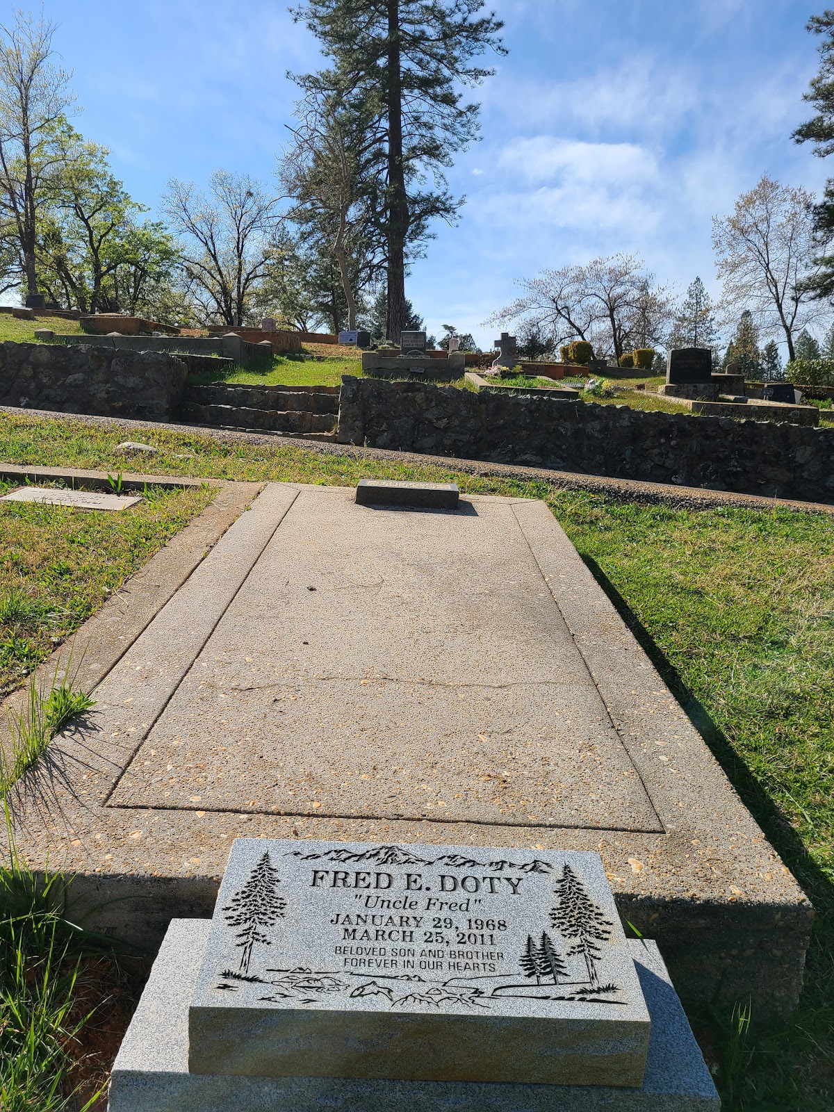 Colfax Cemetery cemetery grounds and headstones